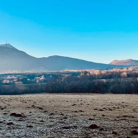 Au Coeur De L'auvergne דירה
